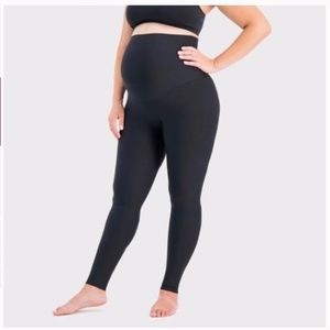 The Glowe maternity legging 27” Size Small